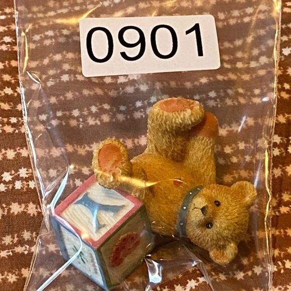 Vintage 1995 Priscilla Hillman Y Alphabet Bear Cherished Teddies - Picture 5 of 5